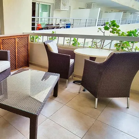 Magnificent One Bedroom In Center アパート *