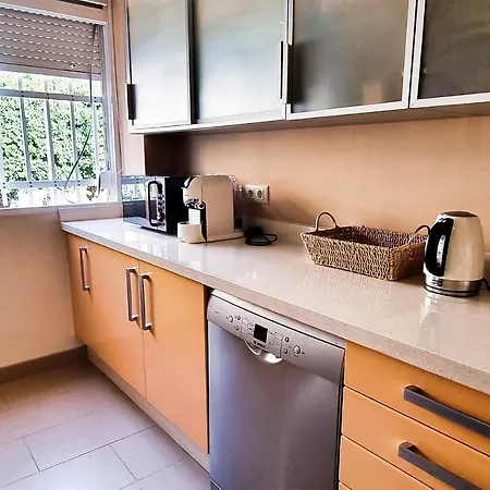 アパート Magnificent One Bedroom In Center *
